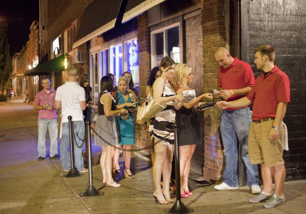 For the ladies: Local bars offer perks to attract female crowds | News